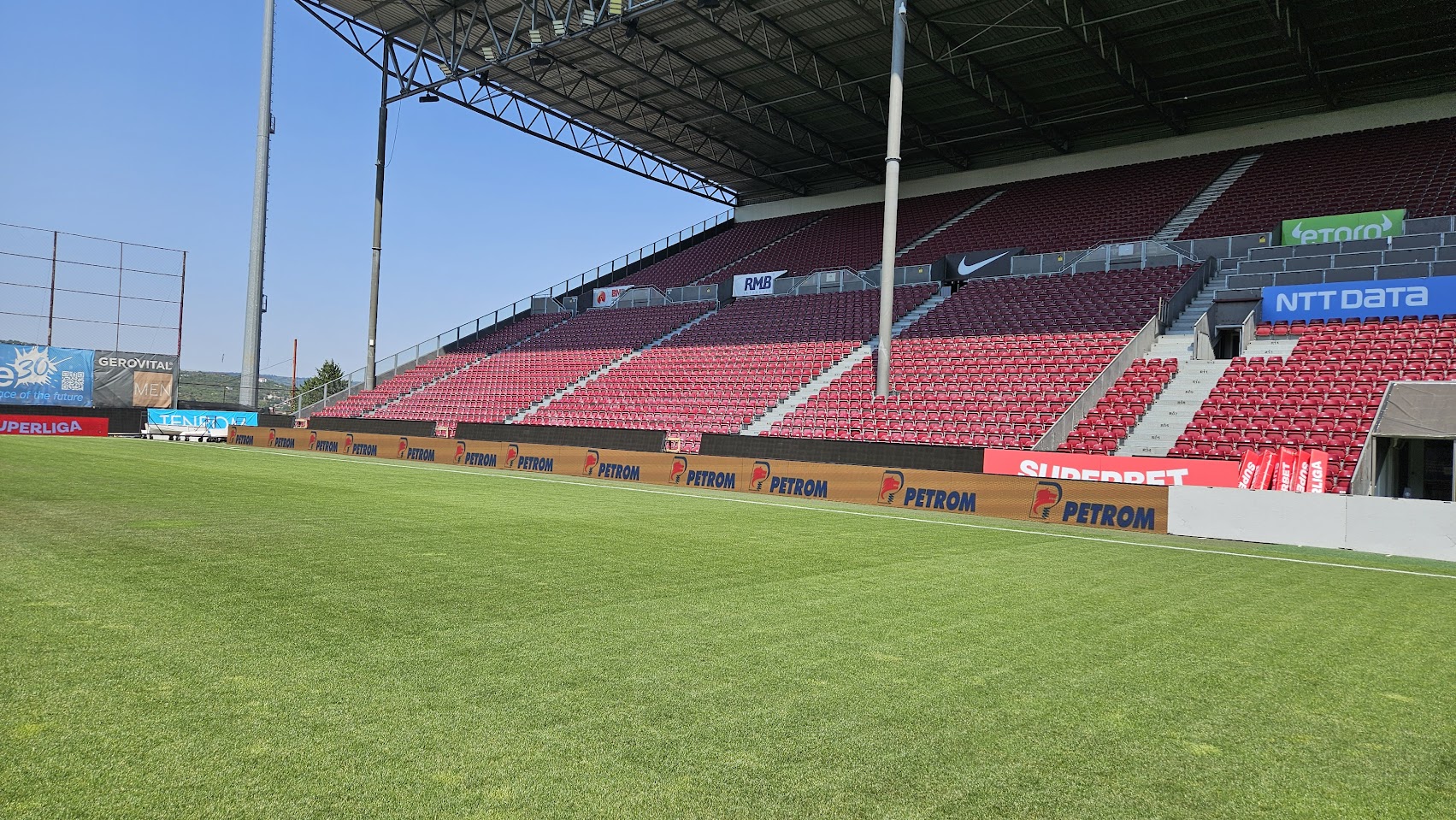 Perimetru LED exterior stadion