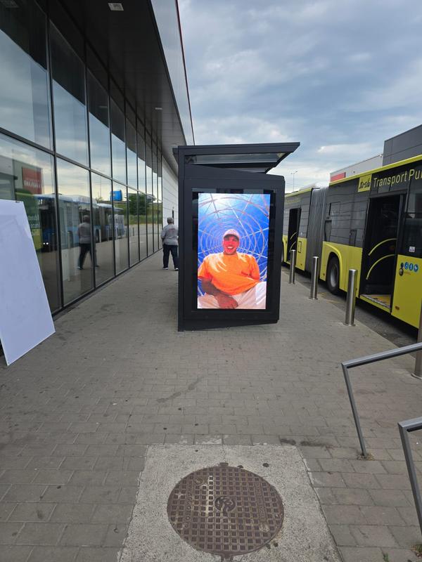 Ecran LED statie autobuz